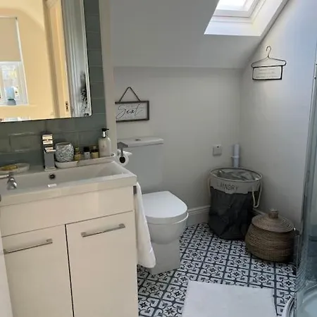 Charm ,3 Bedrooms , 4 Beds,2 Bathrooms Prázdninový dům *