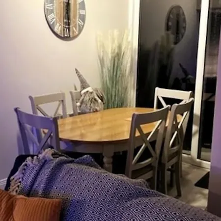 Charm ,3 Bedrooms , 4 Beds,2 Bathrooms Prázdninový dům Clifden